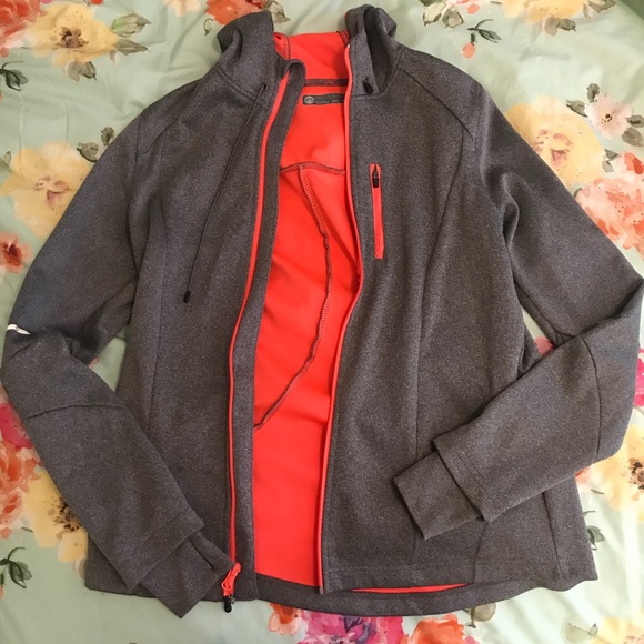 mondetta cocoon jacket